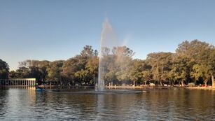 La jornada empezó con el horizonte despejado en el parque de la Independencia.