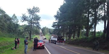 Siniestro vial en Colonia Mado: un peatón herido.