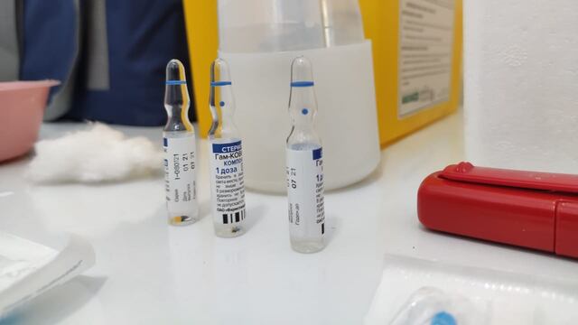 Comenzó a aplicarse la vacuna contra el coronavirus en geriátricos de la provincia de Santa Fe. (@minsaludsantafe)