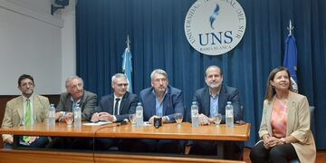 Puntaltenses que estudien en la UNS recibirán un subsidio para viajar gratis a Bahía