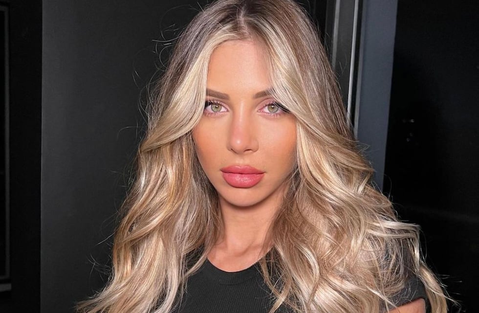 Romina Malaspina celebró el día del DJ y compartió sus mejores looks