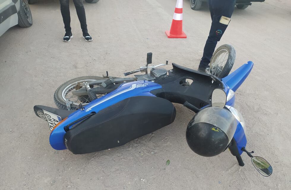 Carlos Paz: chocó, escapó y luego se entregó a la polícia
