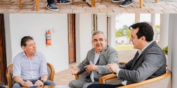 El gobernador anunció la incorporación de nuevas obras al Presupuesto 2026, entre ellas un polideportivo y estudios para fortalecer el abastecimiento de agua en la Junta de los Ríos.