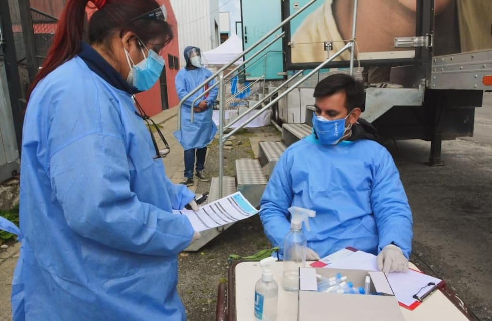 Trotta detalló cuáles serán los grupos priorizados de docentes para recibir la vacuna