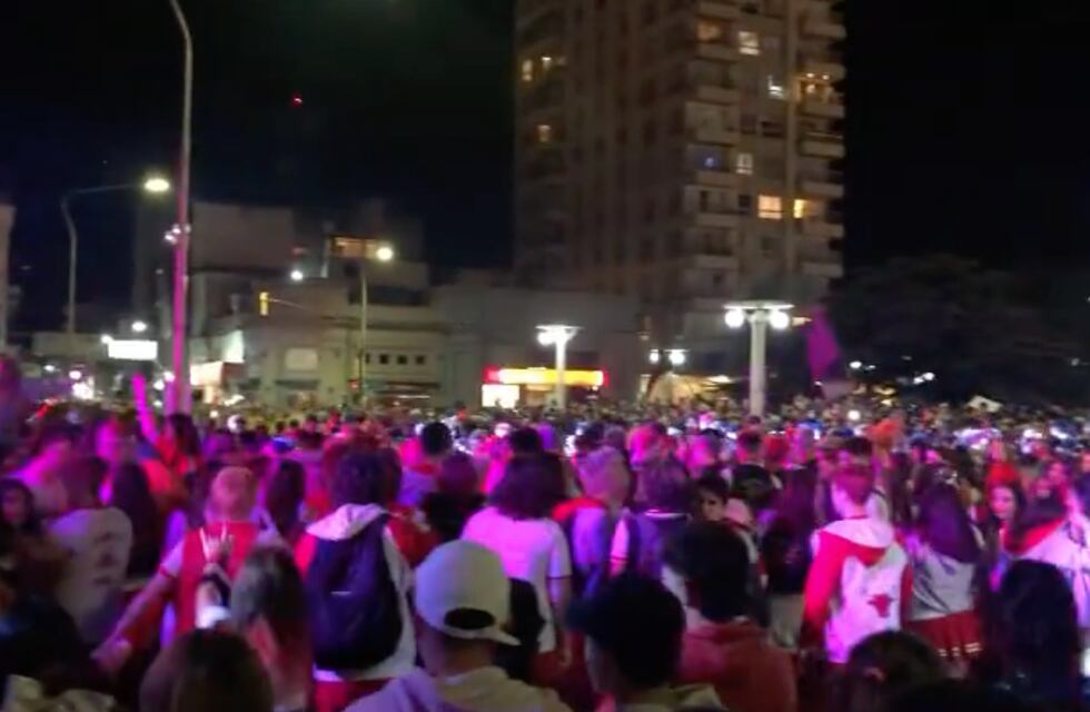 La Promo volvió a festejar en la Plaza San Martín