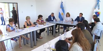Los gremios docentes jujeños pidieron un aumento salarial del 20% para febrero, en el marco de la convocatoria a paritarias que comenzó con ese sector