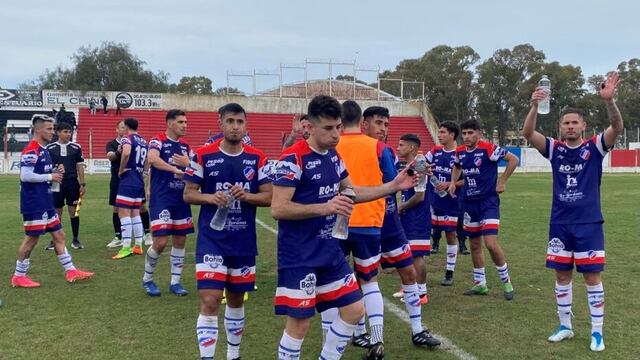 Rosario empató con Comercial y sigue siendo uno de los punteros