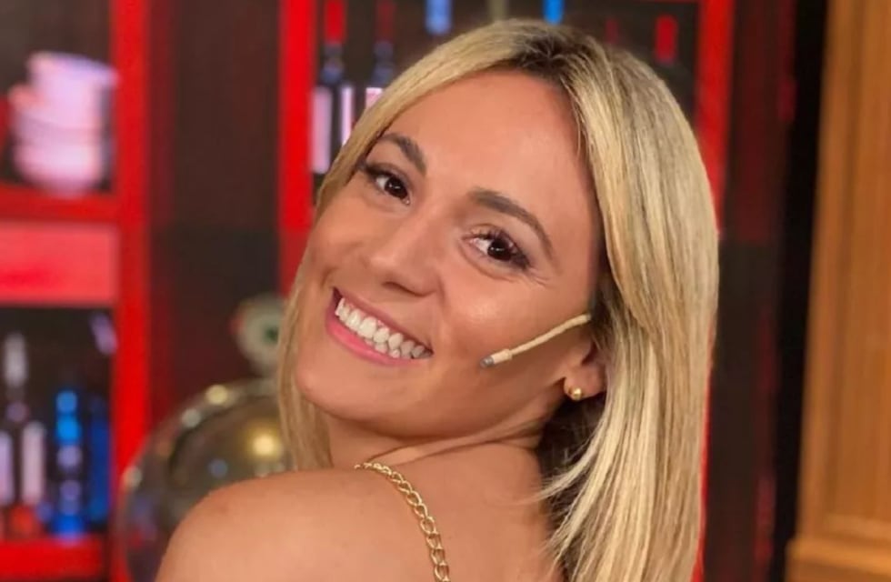 El día que Rocío Oliva posó desde Miami en un vestido ceñido rosa y lució como toda una Barbie