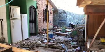 La explosión en una casa de bulevar San Juan dejó seriamente herida a la dueña.