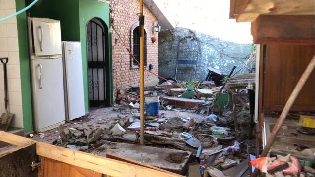 La explosión en una casa de bulevar San Juan dejó seriamente herida a la dueña.