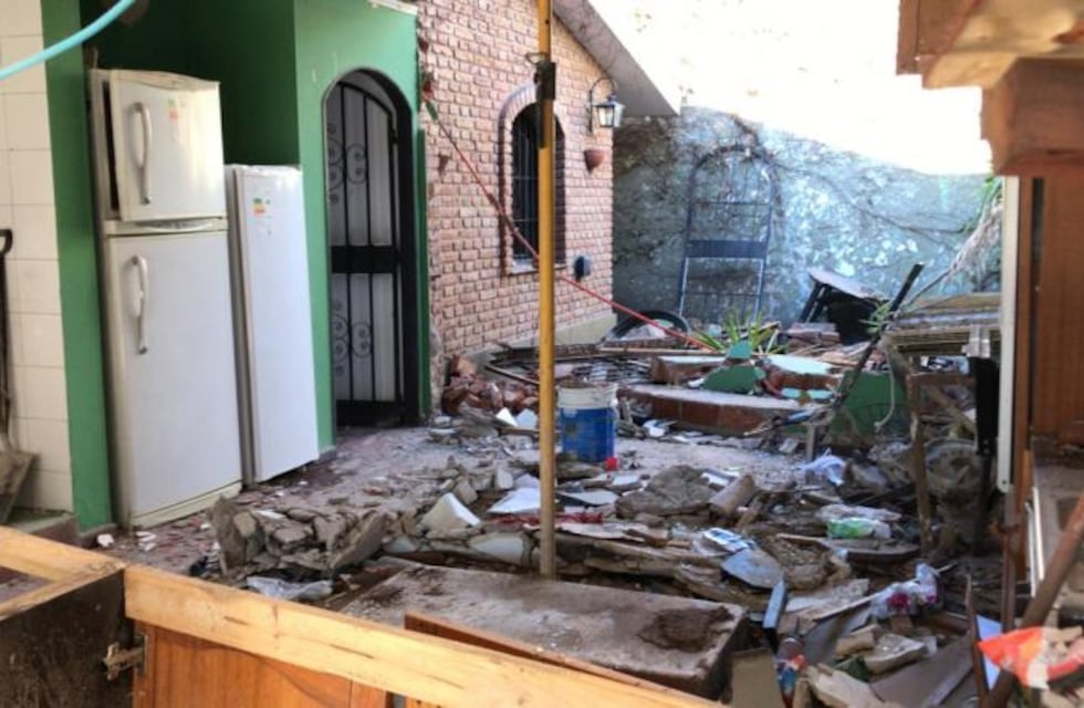 Córdoba: sigue grave la mujer afectada por la explosión en una casa