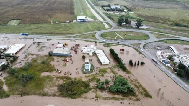 Así luce La Carlota tras el desborde del río.