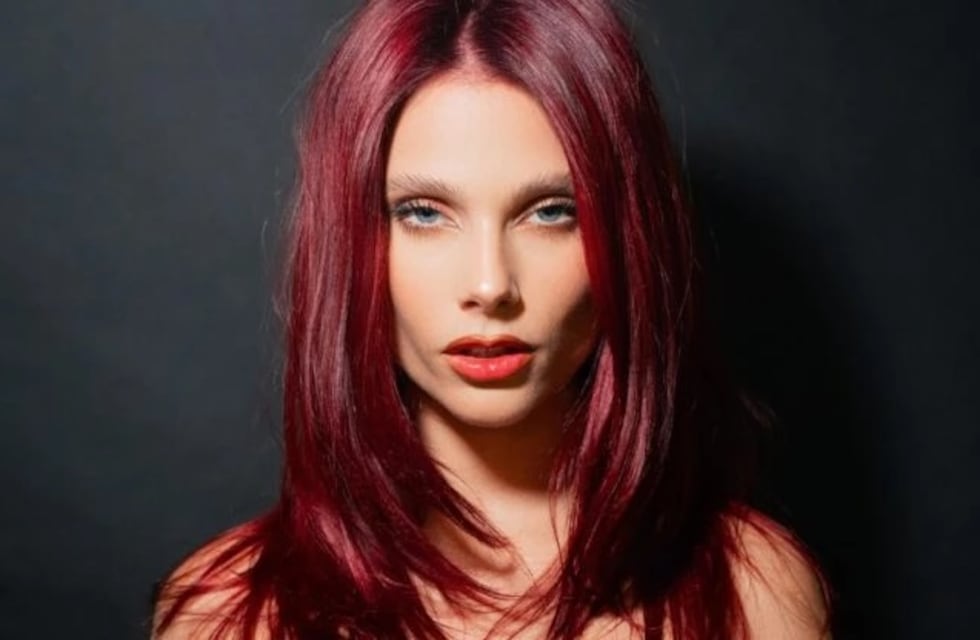 Valentina Zenere fue por todo y derrochó sensualidad con la prenda trendy del momento