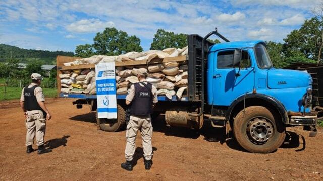 Prefectura decomisa más de 9 toneladas de soja en El Soberbio.