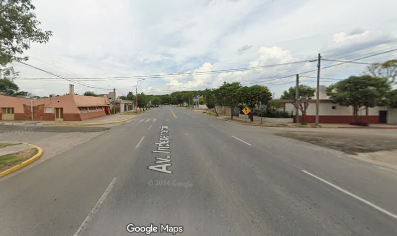 Av Independencia esq. Sarmiento El Tio