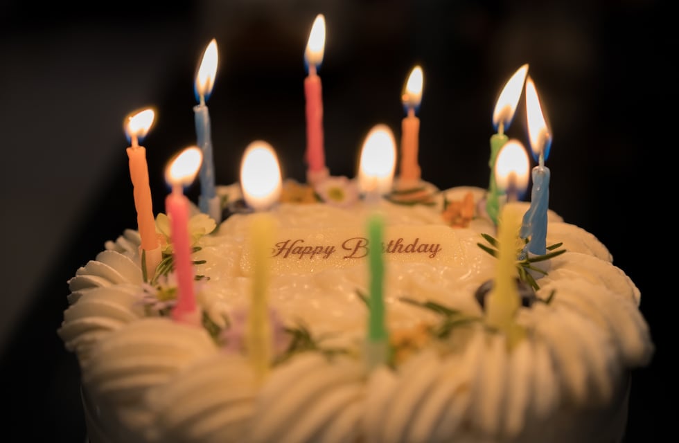 “Burn away cake”, la torta viral de TikTok que se prende fuego y es ideal para San Valentín