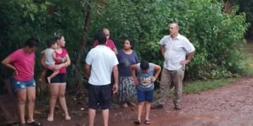 Fuertes lluvias en Eldorado causaron inundaciones y daños en viviendas.