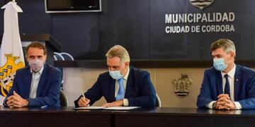 Nación y Municipalidad celebran un convenio para construir cuatro centros de salud en Córdoba.