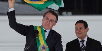 Jair Bolsonaro autorizó las sociedades anónimas en el fútbol a través de una ley (Archivo/AP).
