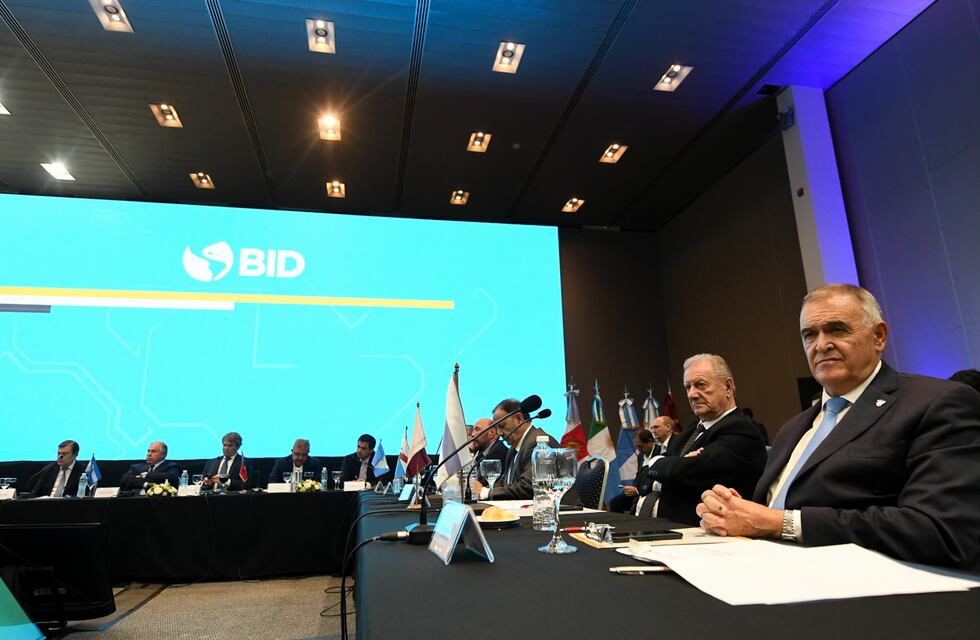 Jaldo y gobernadores del Norte Grande buscan financiamiento para proyectos regionales