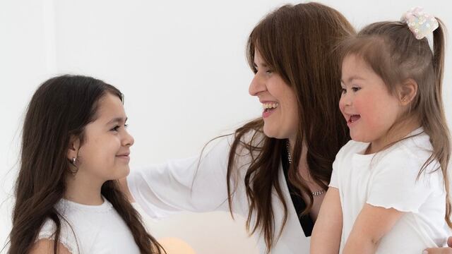 Mariana con sus dos hijas, Luci y Guille.