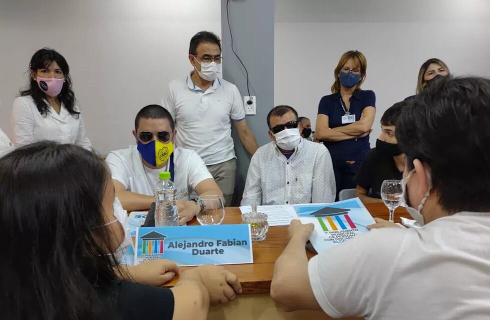 Realizaron la Sesión Ordinaria del Primer Parlamento Municipal de Personas con Discapacidad en Eldorado