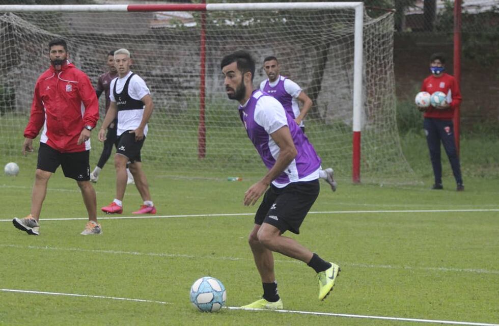Llegó el nueve para el “Santo”