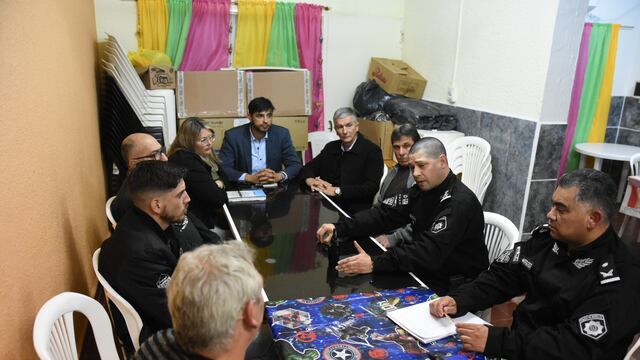 Foro de seguridad en los barrios barrios La Cañada y 17 de Octubre.