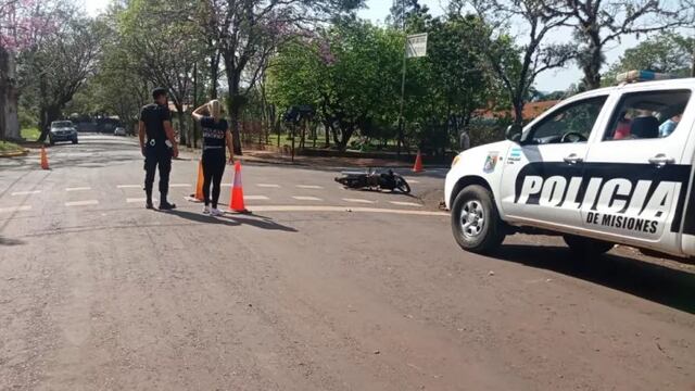 Choque entre una moto y un auto dejó dos personas heridas en Puerto Rico.