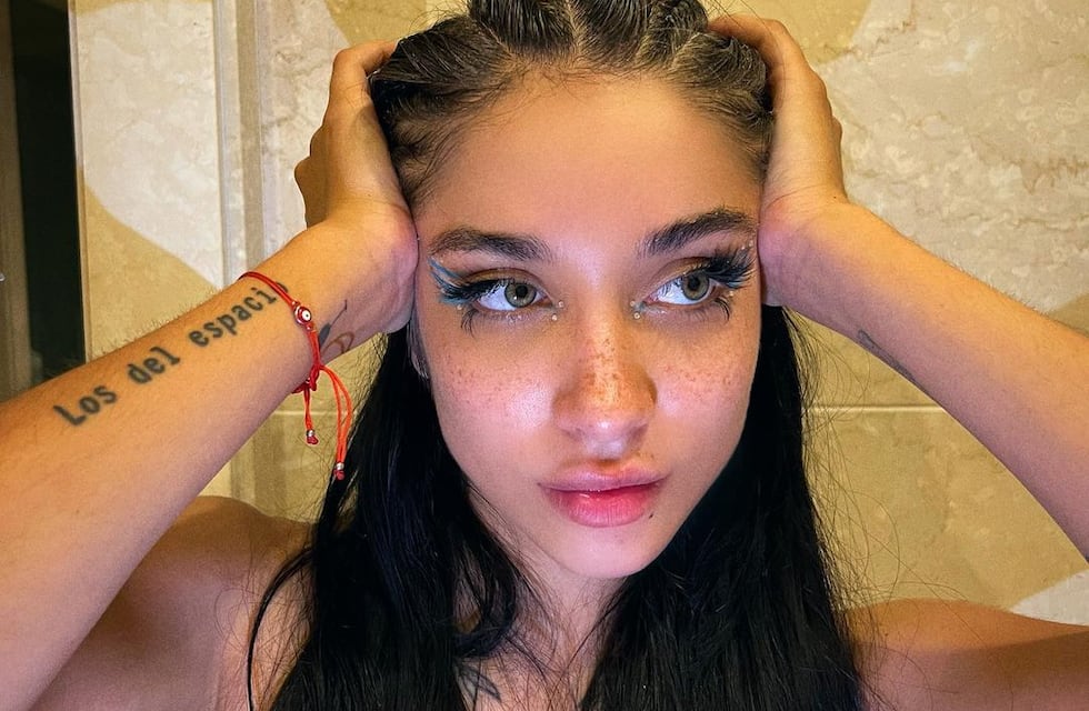 Críticas por su música, peleas públicas y cambio físico: todas las polémicas de María Becerra