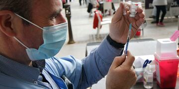 El Ministerio de Salud de Mendoza informó que hasta la fecha se han registrado 163.546 casos positivos confirmados Covid-19. Orlando Pelichotti/Los Andes