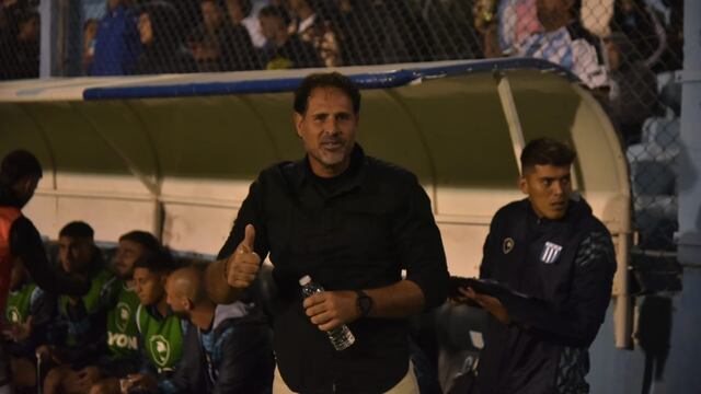 El Racing de Carlos Bossio y su estreno de local en la Primera Nacional 2023. (Facundo Luque / La Voz).