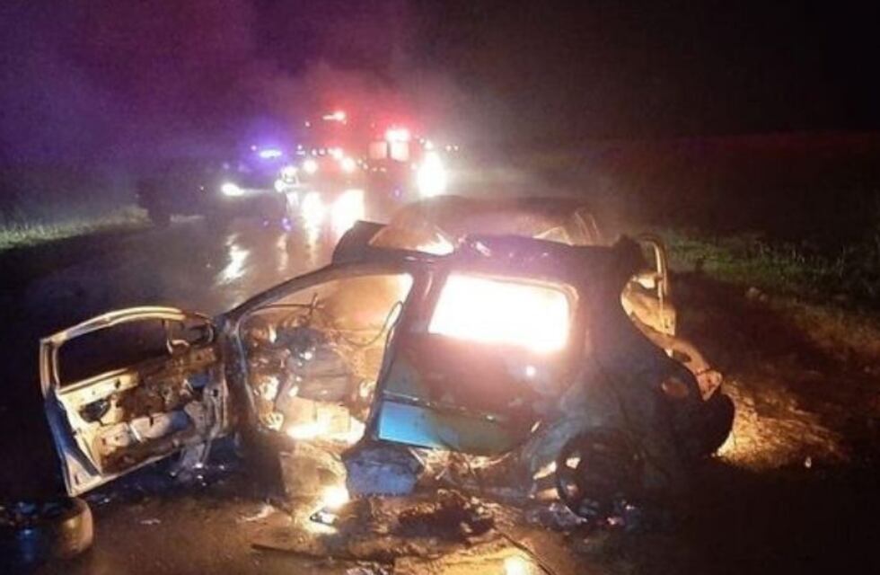Coronel Moldes: impresionante accidente deja a cinco integrantes de una familia muertos