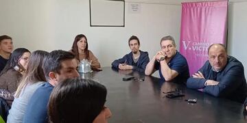 Garate se reunió con alumnos del profesorado de Geografía