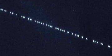 Los satélites Starlink que se vieron en el cielo azuleño.