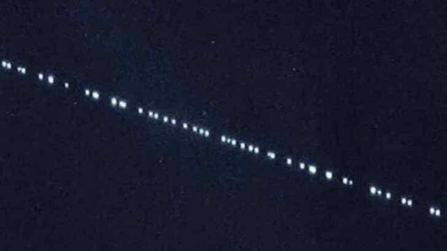 Las luces que se vieron este jueves no eran ovnis, se trataba de los satélites de Elon Musk