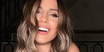 Cinthia Fernández apostó a una microbikini fucsia para este verano