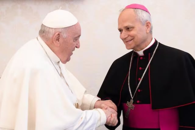 Los dos Papas, juntos.