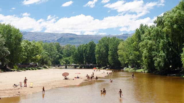 Miles de turistas se acercaron a los diferentes valles y localidades de la provincia.