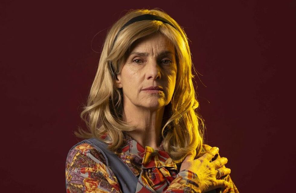 Preocupación por la salud de Silvia Kutika: sufrió una fuerte caída antes de salir a escena y terminó internada