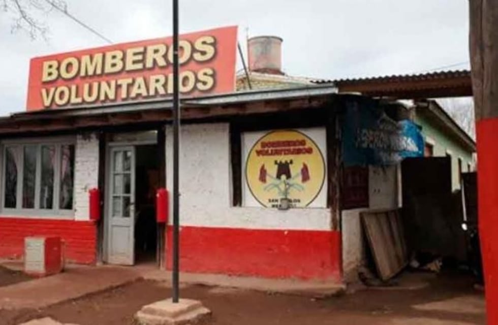 Los Bomberos Voluntarios de San Carlos venden orégano para recaudar fondos