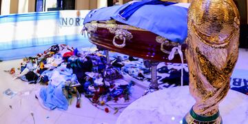 El presidente Alberto Fernández despidió los restos de Diego Maradona en la Casa Rosada.