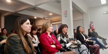 El encuentro fue organizado por el Colegio de Psicólogos y la Senaf, con la participación de distintas áreas de Niñez y Familia.