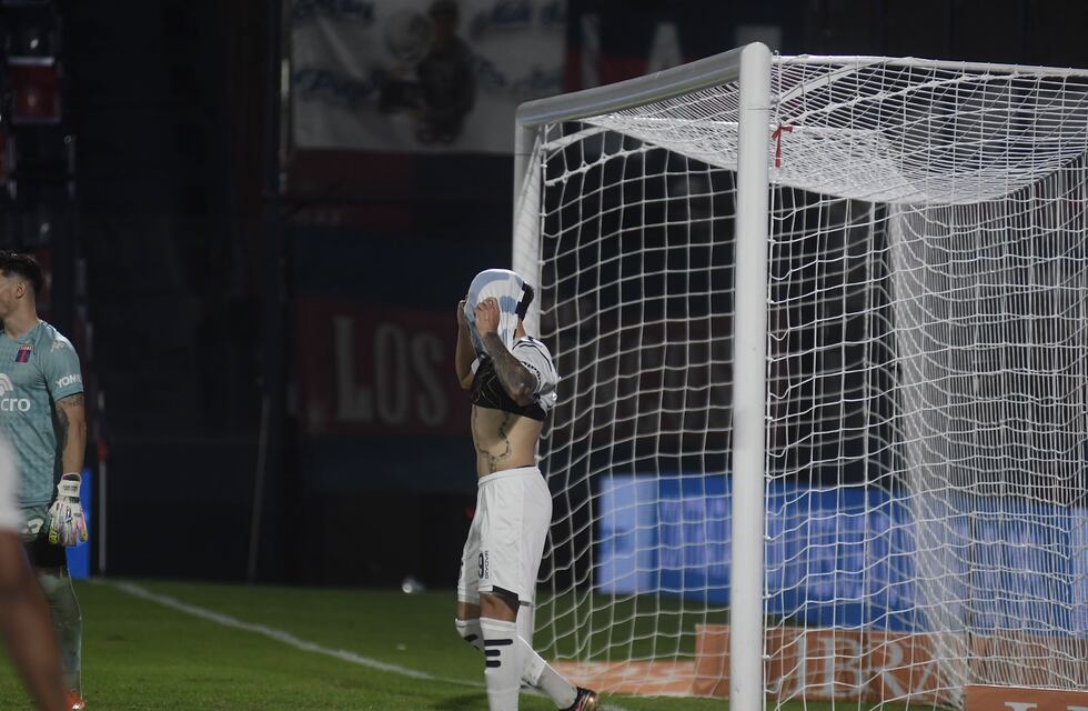 Video: el gol de Talleres que se anuló por un discutible fuera de juego de Michael Santos