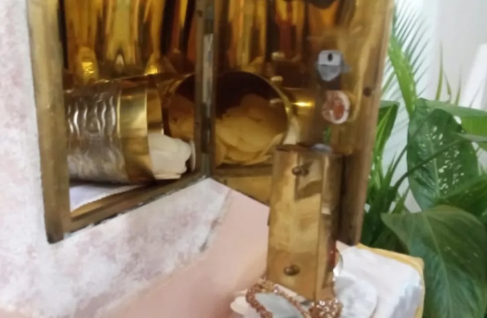 Un menor de edad demorado por la profanación al templo y sagrario de Corpus Christi