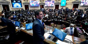 El Frente de Todos busca reducir la dependencia de aliados para aprobar leyes (Foto La Voz/Archivo)