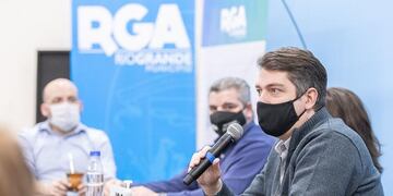 El intendente Martín Pérez anunció el programa “Reciclá y Viajá”