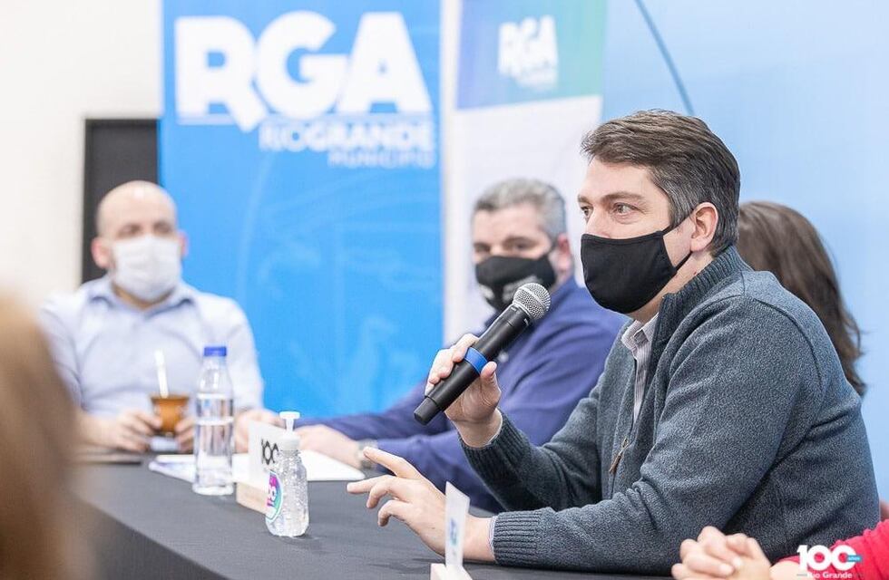 El intendente Martín Pérez anunció el programa “Reciclá y Viajá”