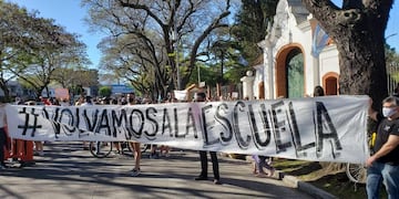 Los Padres Organizados realizaron varias protestas en Córdoba.