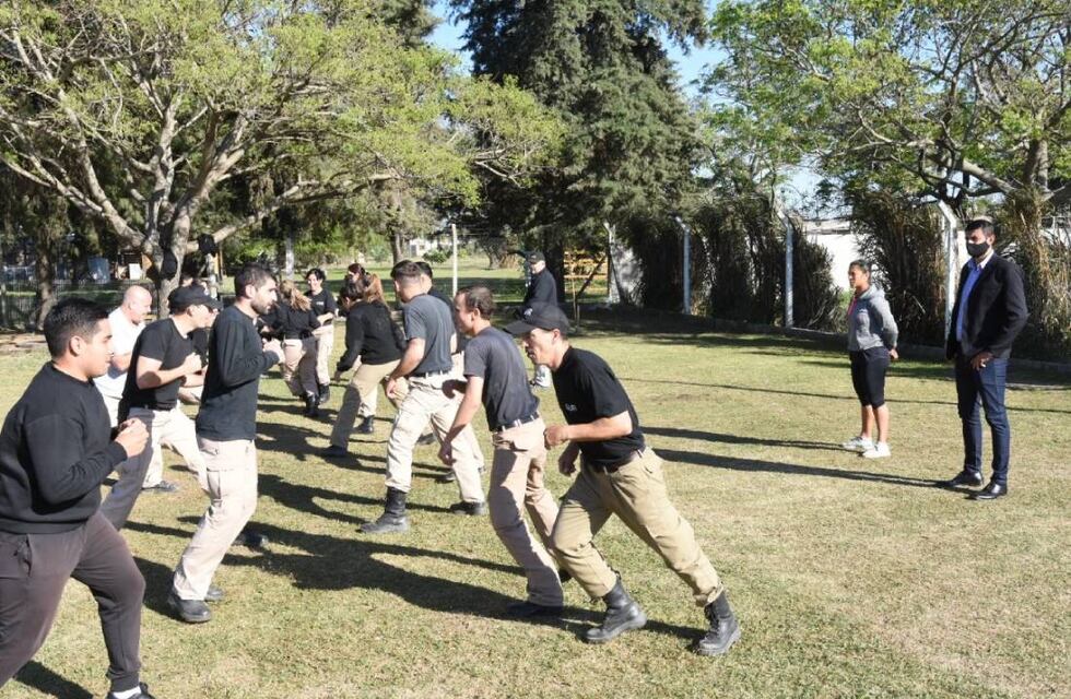 Agentes de la GUR y del Centro de Monitoreo se capacitan sobre “situaciones de conflicto”
